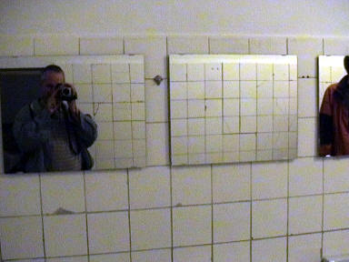 ICH im Waschraum
