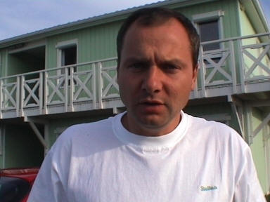 Steffen wertet den Tag vor der Kamera aus.