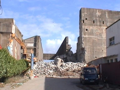 das sollte mal der Bahnhof werden