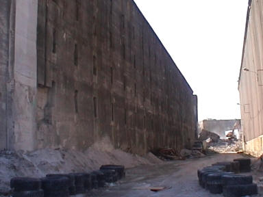 Abri�arbeiten mit schwerer Technik