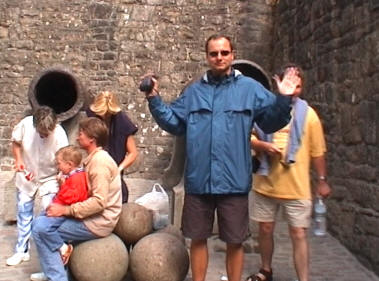 Steffen vor der Kanone