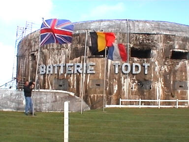 Fahnen werden gehi�t